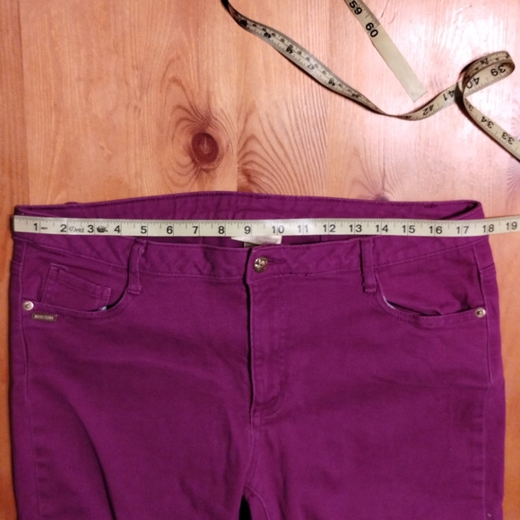 Miss Tina High Purple Waisted Cotton Cropped Jeans - Picture 5 of 12